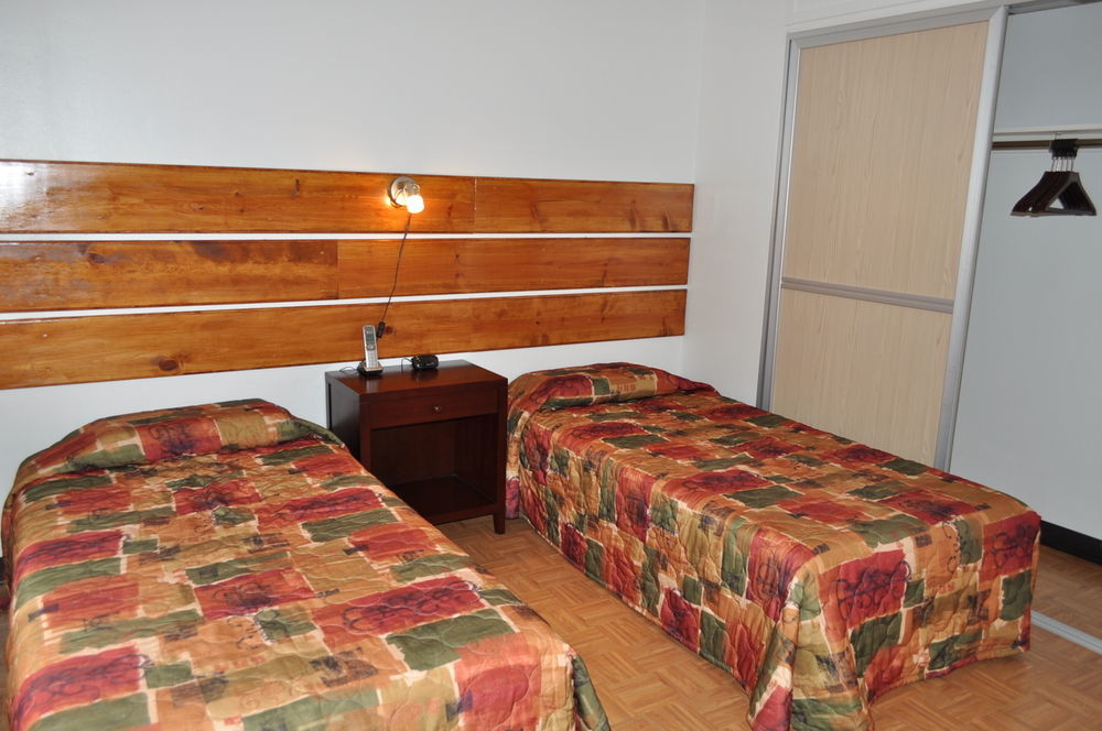 Mai'Ana Airport Plaza Aparthotel Tamuning Esterno foto